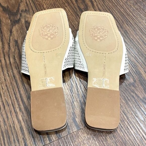 Vince Camuto Amahlee Square Toe Perforated Leather Thong Sandal Size 8.5 - Picture 6 of 6
